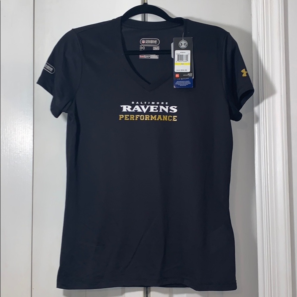 NWT medium BALTIMORE Ravens Under Armour top